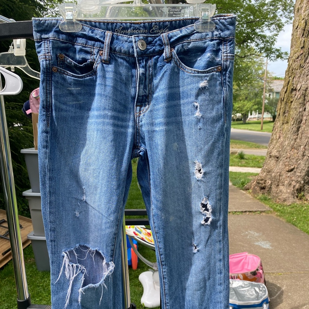 American Eagle slouchy jeans size 2